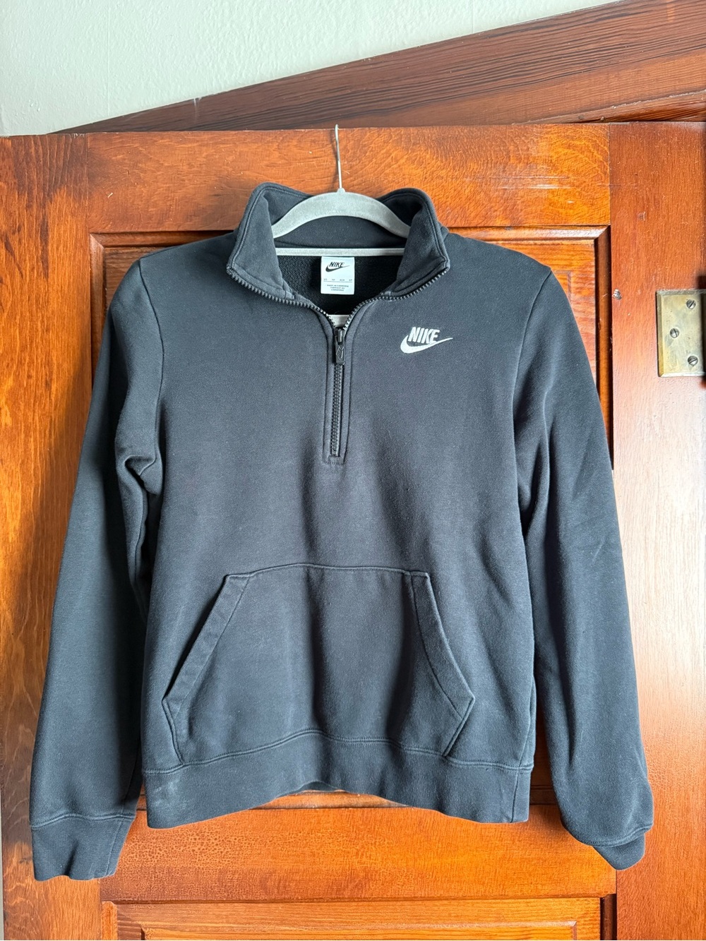 Nike Black Quarter-Zip Pullover Sweatshirt (XS)